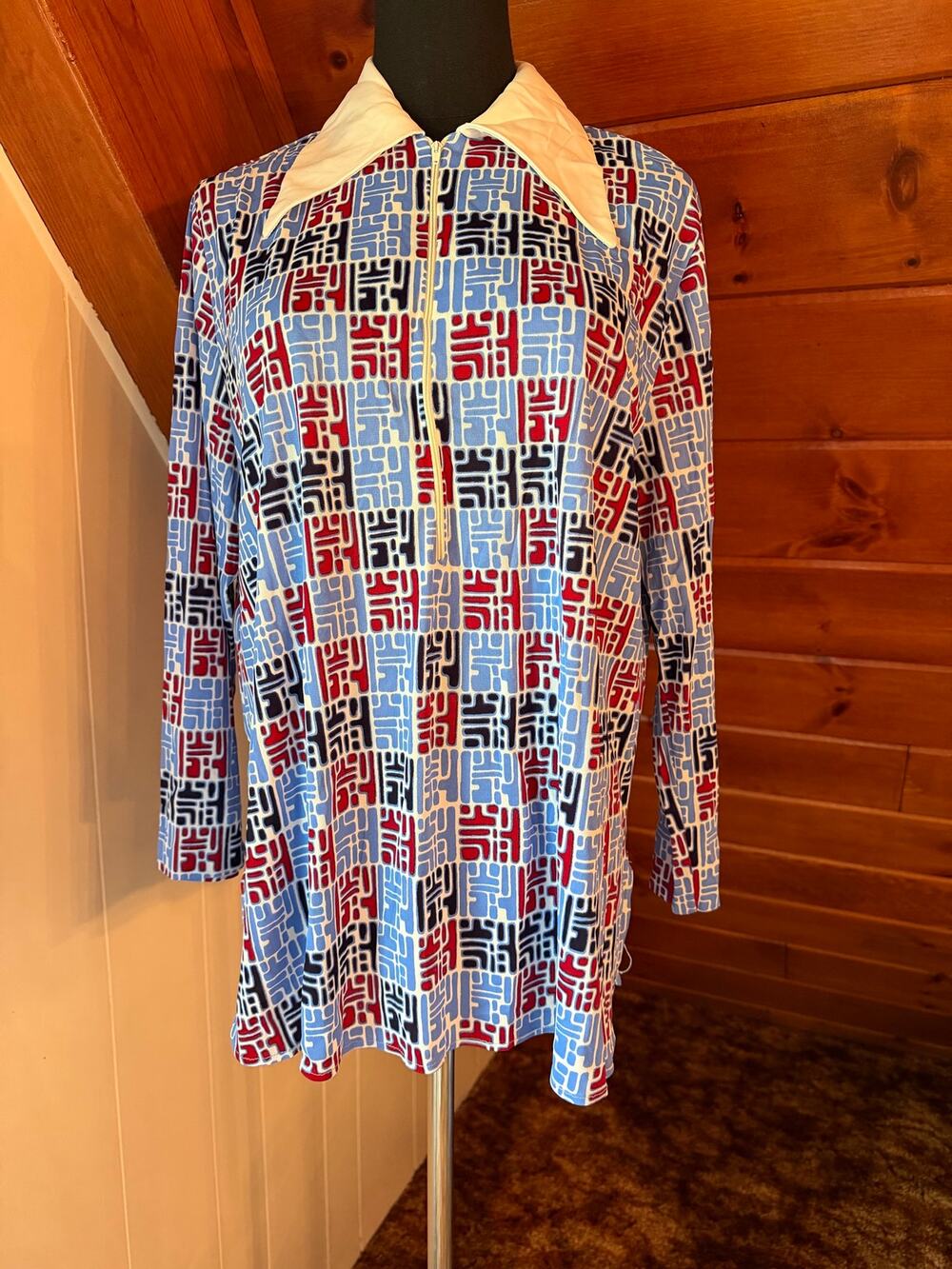 Vintage 70s Polyester Geometric-Print Long Sleeve Tunic with Dagger Collar sz L
